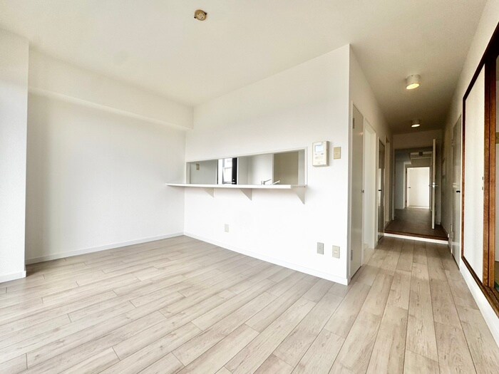 ｻﾝﾗｲｽﾞﾏﾝｼｮﾝﾄﾞﾑｽ諏訪森(401)の物件内観写真