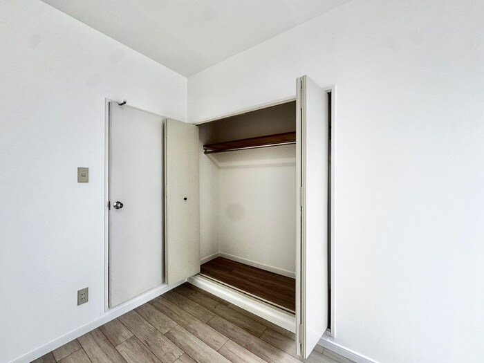 ｻﾝﾗｲｽﾞﾏﾝｼｮﾝﾄﾞﾑｽ諏訪森(401)の物件内観写真