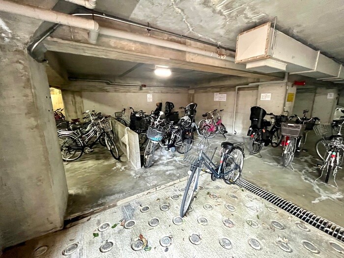 西宮ニューコーポの物件外観写真