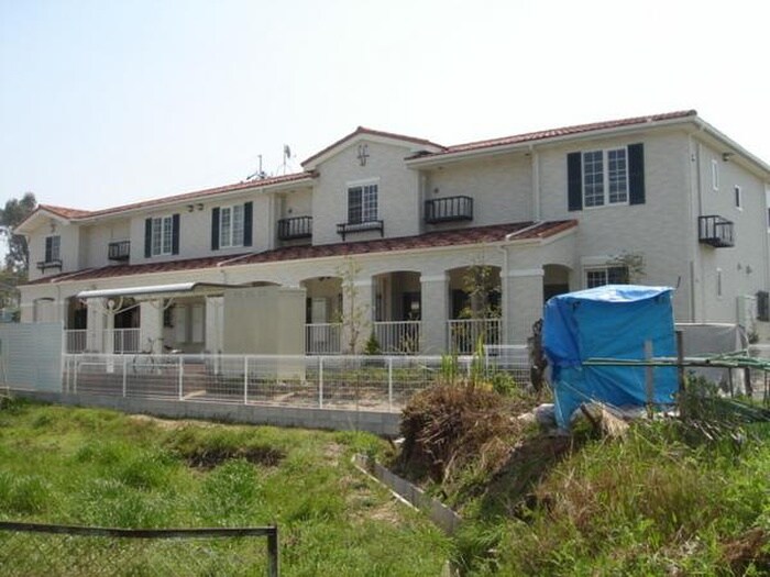 プラシ－ド　アロッジオの物件外観写真