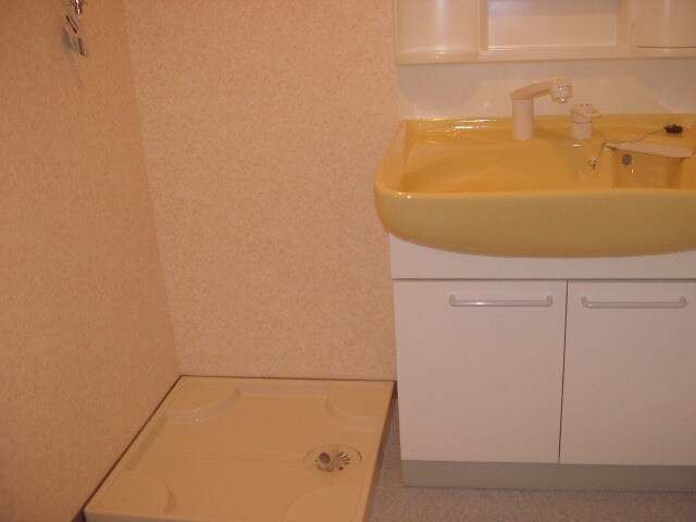 アヴィタション曽根の物件内観写真