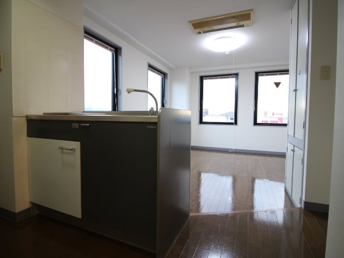 槙島センタ－ビルの物件内観写真