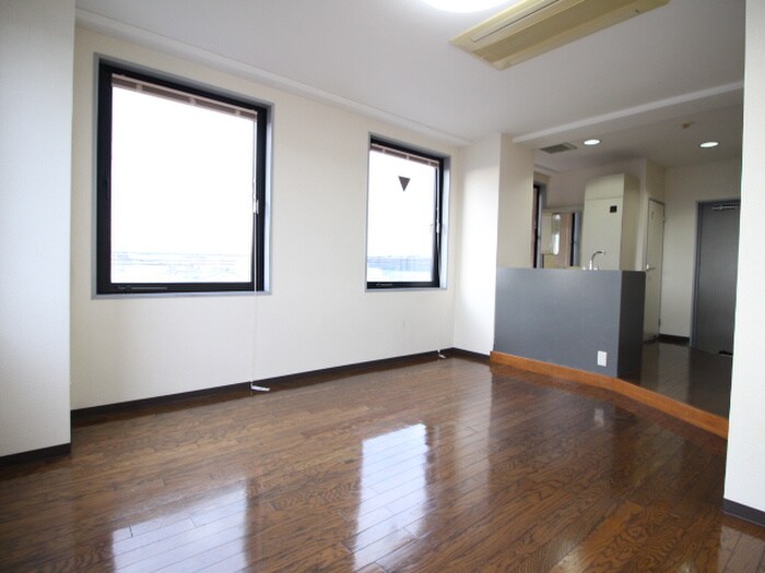 槙島センタ－ビルの物件内観写真