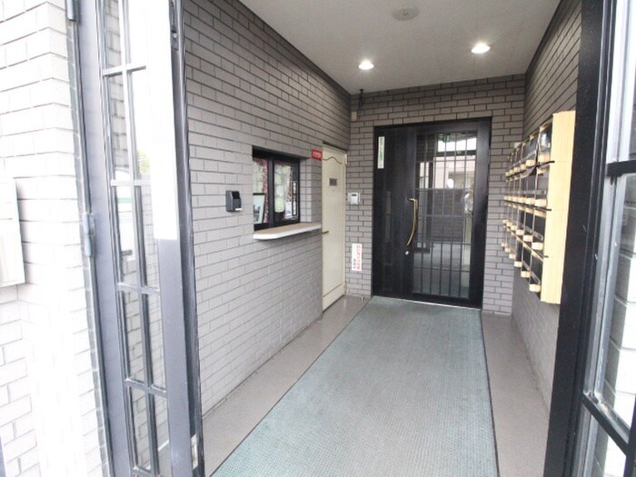 槙島センタ－ビルの物件外観写真