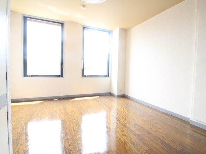 槙島センタ－ビルの物件内観写真