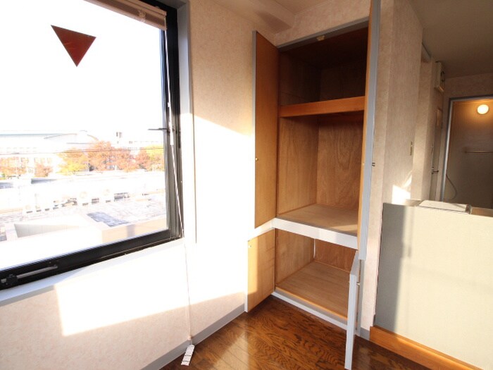 槙島センタ－ビルの物件内観写真