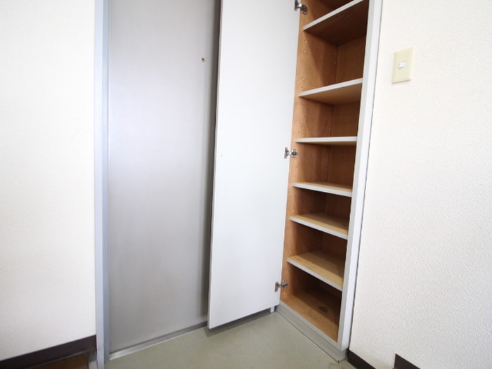 槙島センタ－ビルの物件内観写真