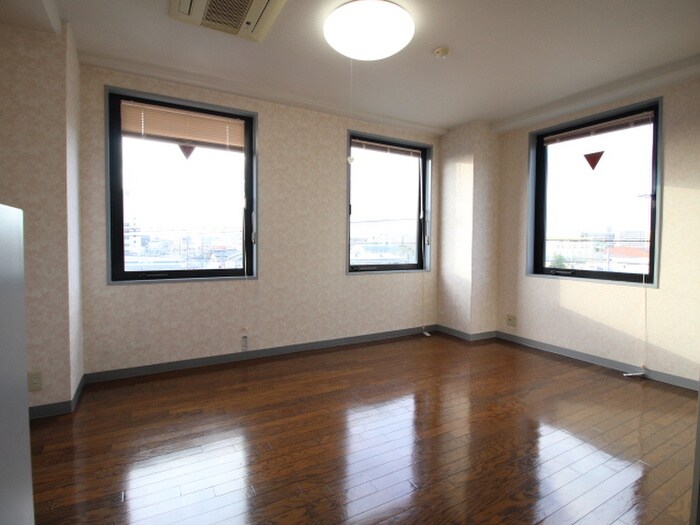 槙島センタ－ビルの物件内観写真