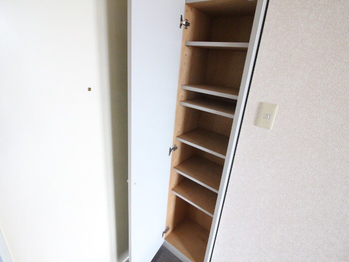 槙島センタ－ビルの物件内観写真