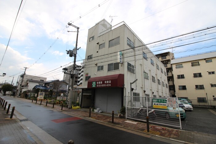 藤マンションの物件外観写真