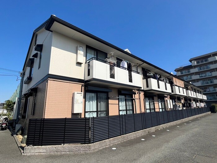 グリ－ンコ－トの物件外観写真