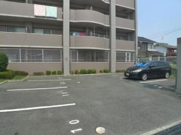 メゾンドールの物件外観写真