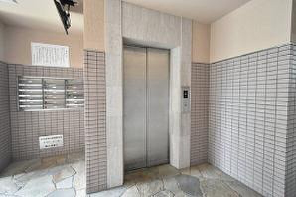 メゾンドールの物件外観写真