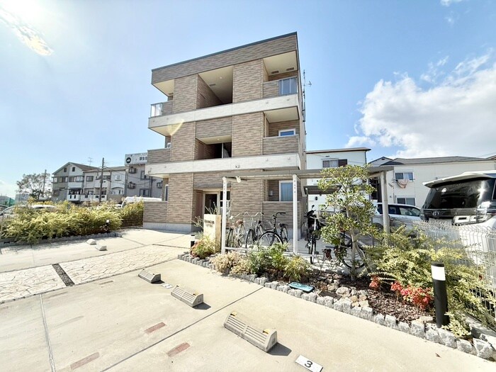 レジデンス香里の物件外観写真