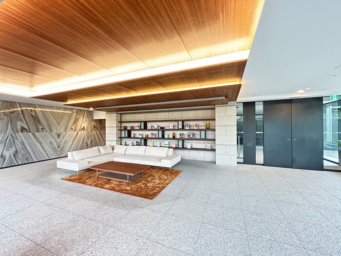 デュオヒルズ京都桂川（１０８）の物件外観写真