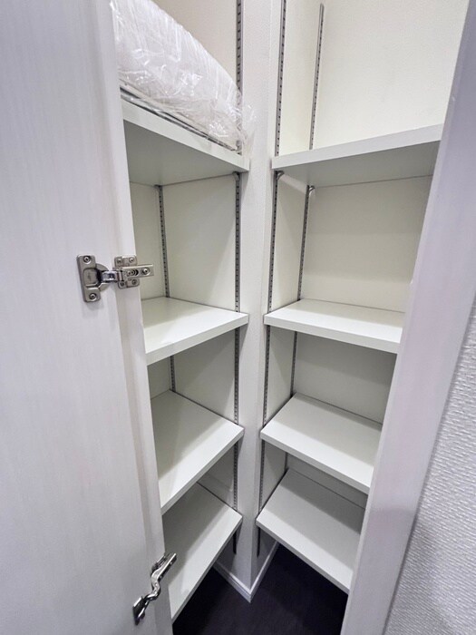 ﾗｲｵﾝｽﾞ四条烏丸ｾﾝﾄﾏｰｸｽ(302)の物件内観写真