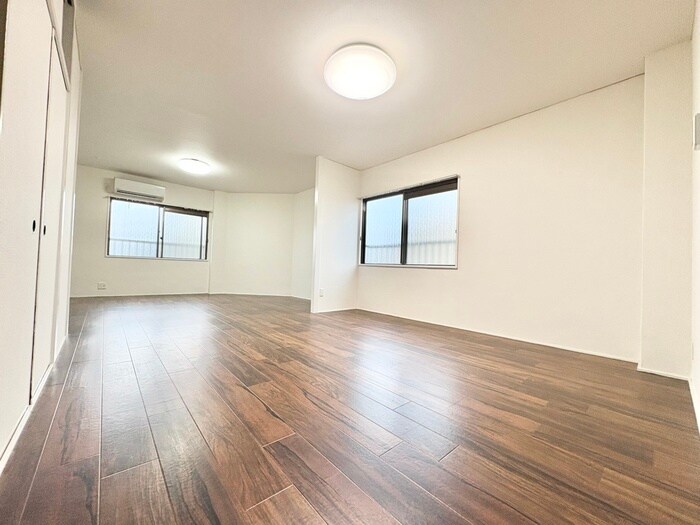 宝龍マンションの物件内観写真