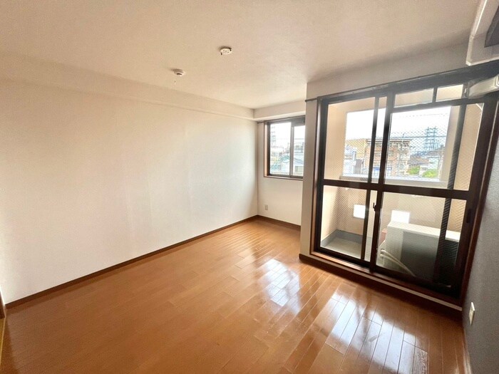 カルム中山の物件内観写真