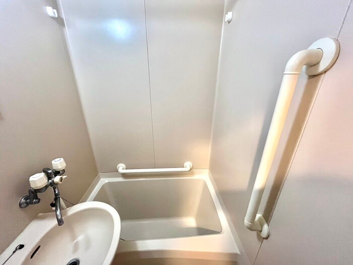 カルム中山の物件内観写真