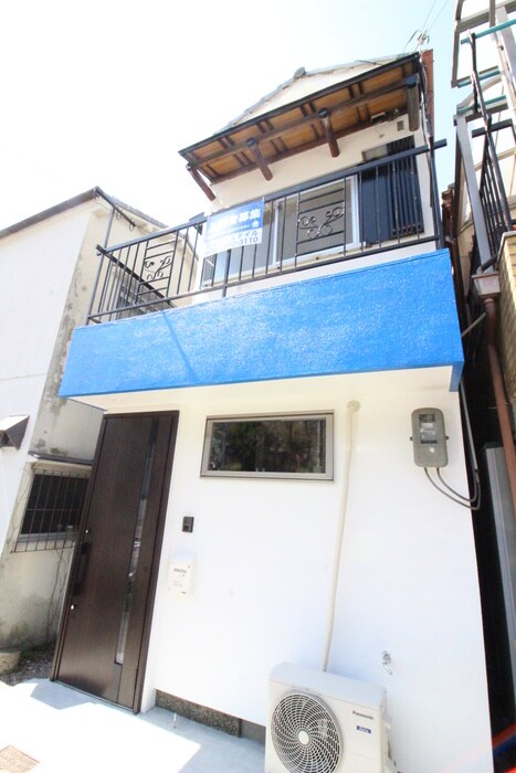 上四条町23-17　貸家の物件外観写真