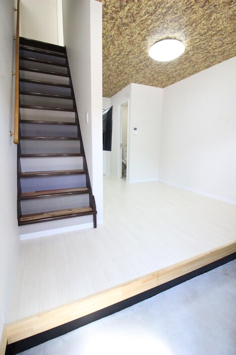 上四条町23-17　貸家の物件内観写真