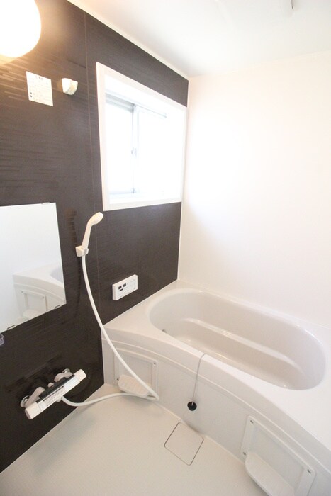 上四条町23-17　貸家の物件内観写真