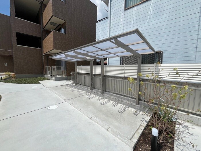 源ハイツの物件外観写真