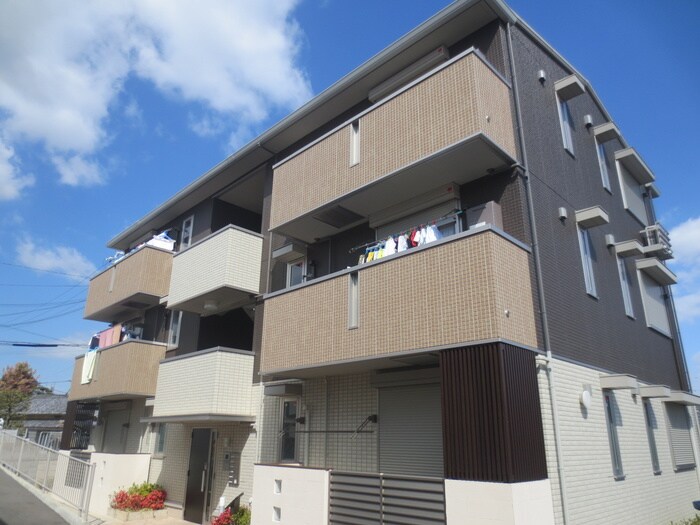 ノイエス　カーサの物件外観写真