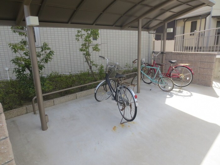 ノイエス　カーサの物件外観写真