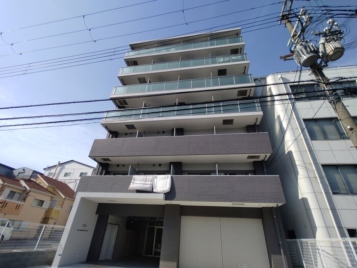 ライブガーデン江坂Ⅷの物件外観写真