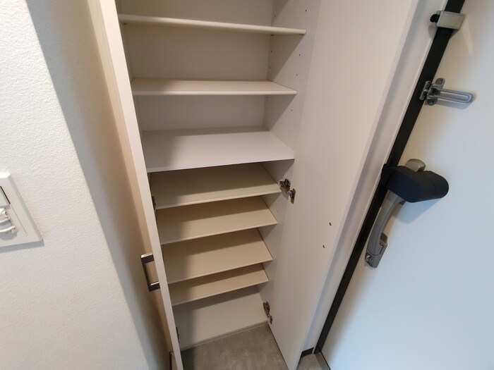 ライブガーデン江坂Ⅷの物件内観写真