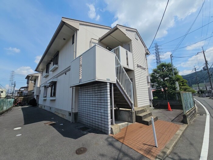 ロイヤルハイツの物件外観写真