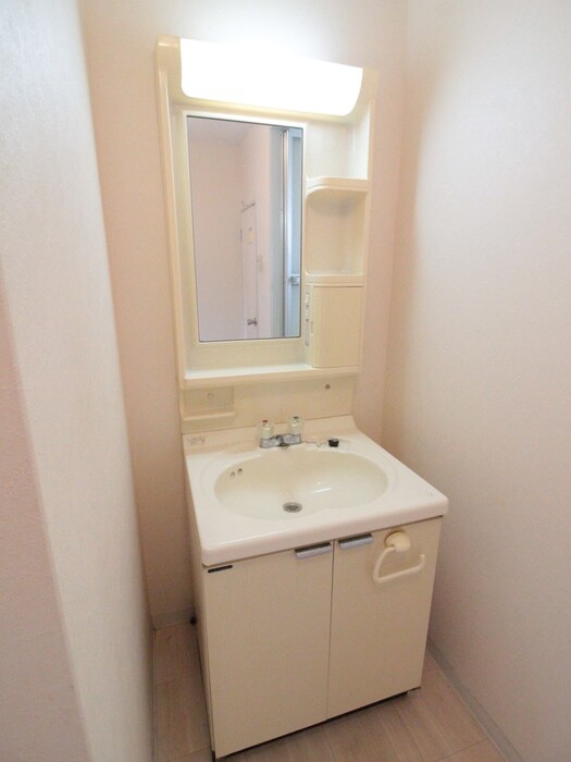 ロイヤルハイツの物件内観写真