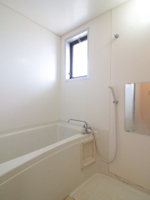 ロイヤルハイツの物件内観写真