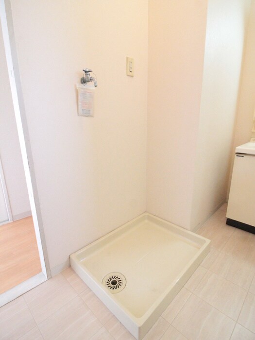 ロイヤルハイツの物件内観写真