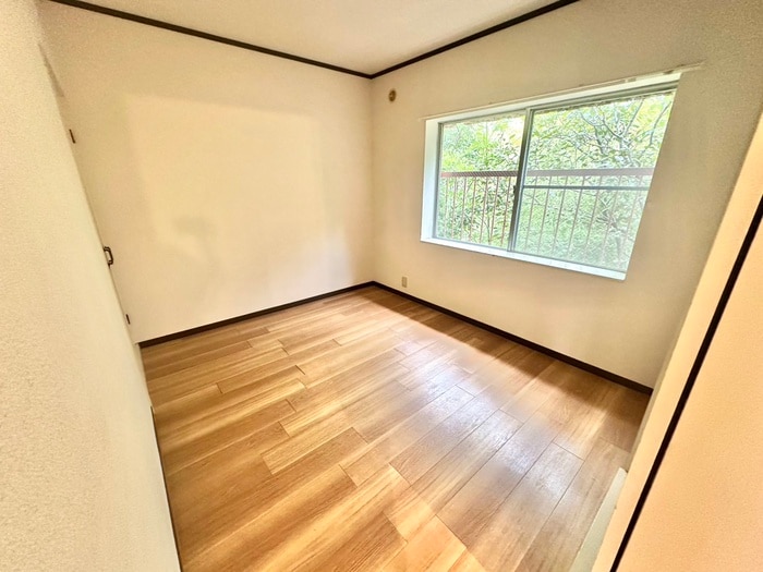 岩園サニーハイツB棟の物件内観写真