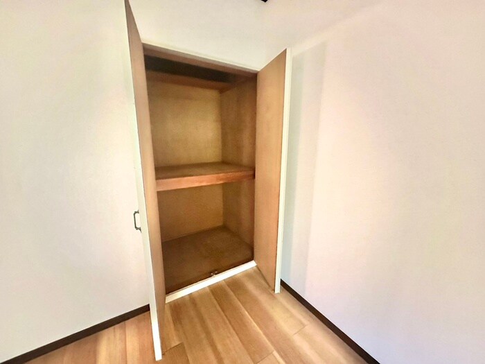 岩園サニーハイツB棟の物件内観写真