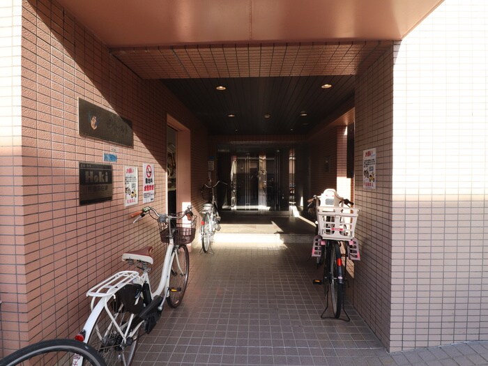 ゼハ－ルトＩＮＡＢＡの物件外観写真