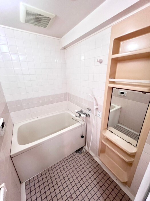 ゼハ－ルトＩＮＡＢＡの物件内観写真