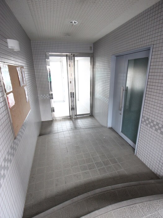 ロイヤルコ－トⅡの物件外観写真