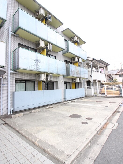 ロイヤルコ－トⅡの物件外観写真