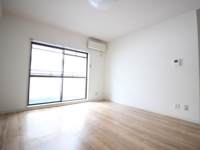 マリモマンションの物件内観写真