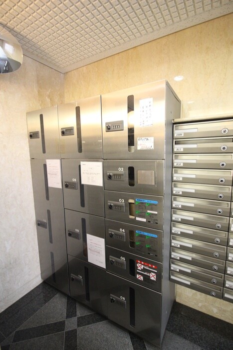 ローズコーポ西中島の物件外観写真