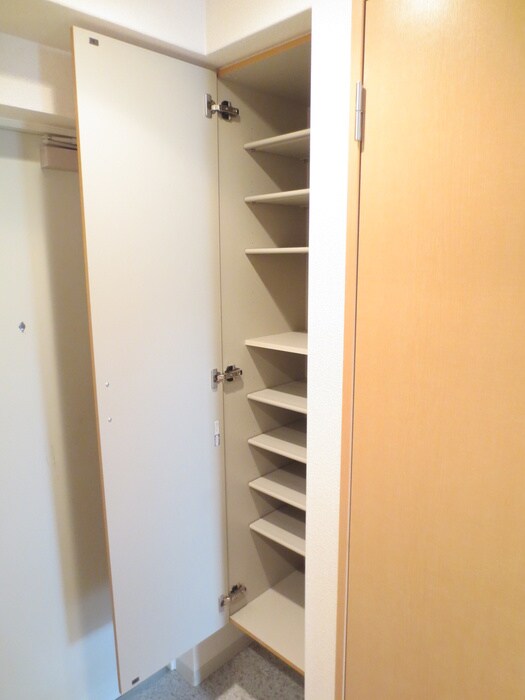 京都紙屋川マンションの物件内観写真