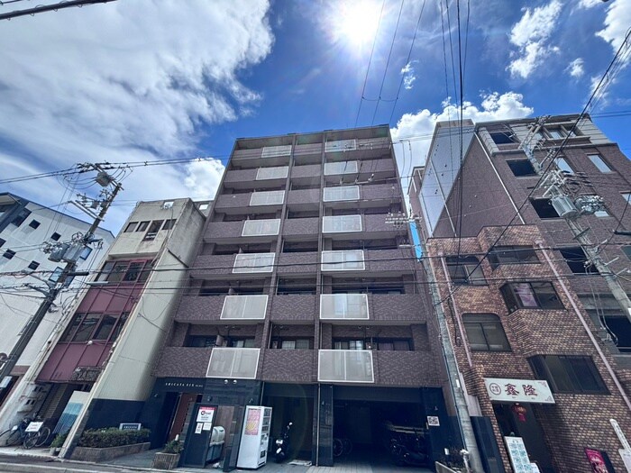 SHICATA SIX BLDG(701)の物件外観写真