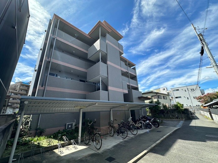 クロ－ヴェ－サウスタカハマの物件外観写真