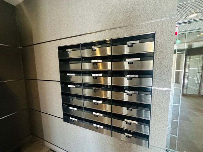 ロイヤル仁川(202)の物件外観写真