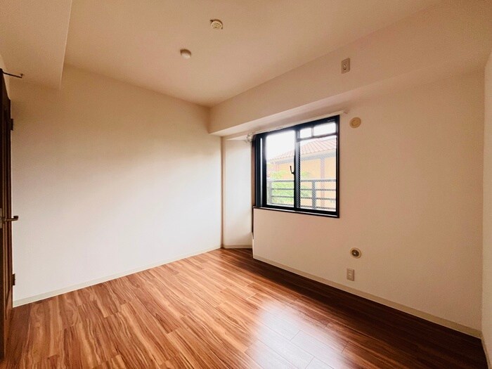 ロイヤル仁川(202)の物件内観写真