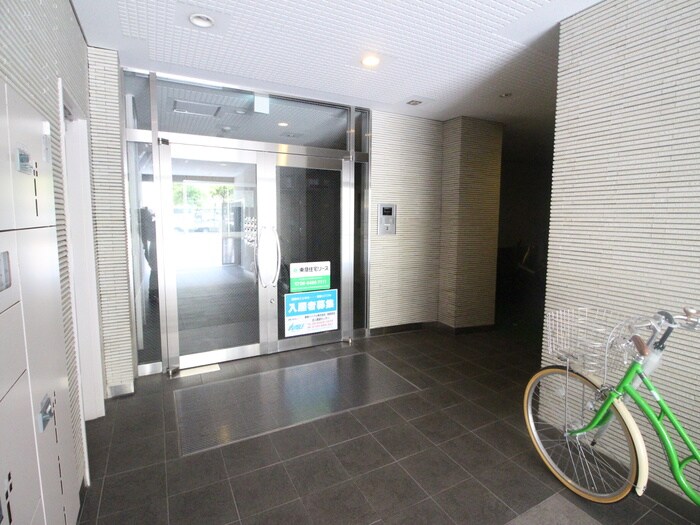 アイビス新梅田の物件外観写真