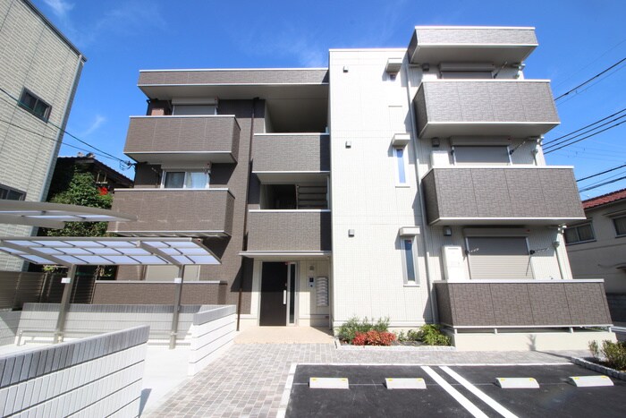 セリューアグレアブルの物件外観写真